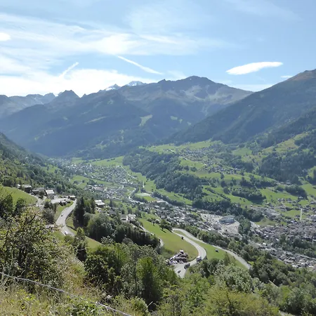 Les Acacias Alojamento de Acomodação e Pequeno-almoço Le Châble