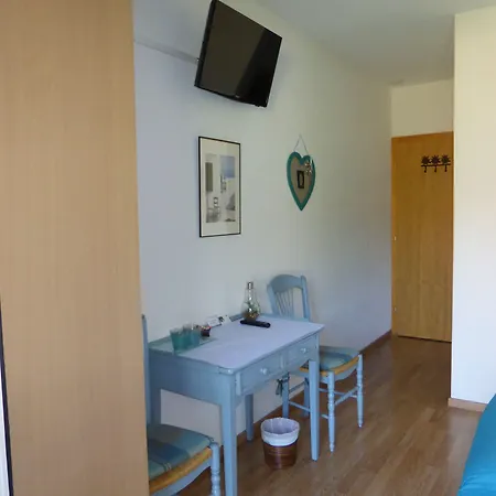 Oda ve Kahvaltı Les Acacias Le Châble