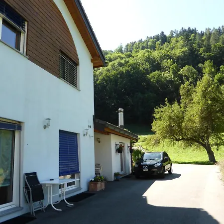 Les Acacias Bed & Breakfast 3*