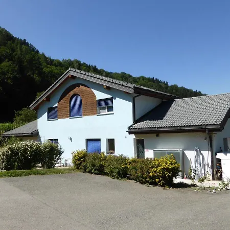Les Acacias Bed & Breakfast 3*