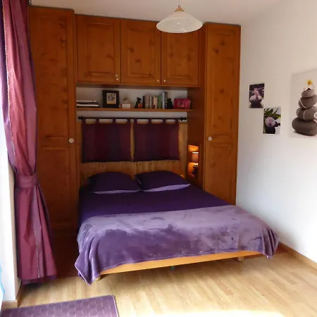 Oda ve Kahvaltı Les Acacias 3*