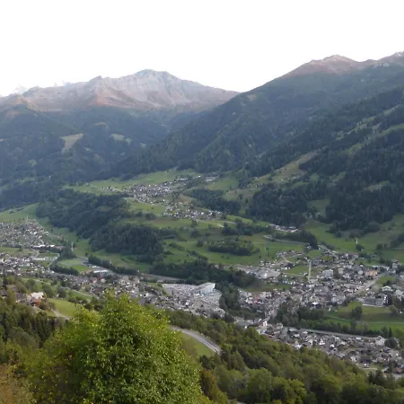 Les Acacias Oda ve Kahvaltı 3*