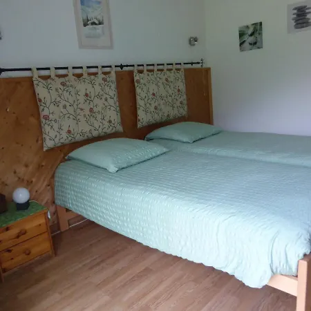 Les Acacias Oda ve Kahvaltı 3*