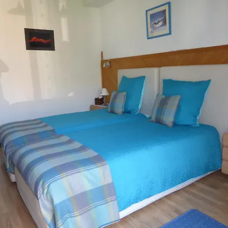 Les Acacias Bed & Breakfast 3*